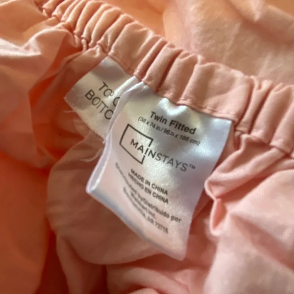 100% Cotton Pink Twin Fitted Sheet Set